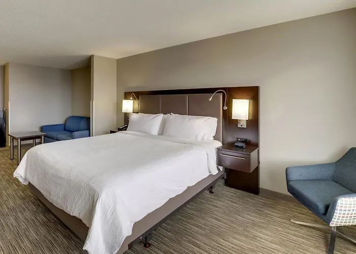 Holiday Inn Express & Suites Bryan-Montpelier By Ihg